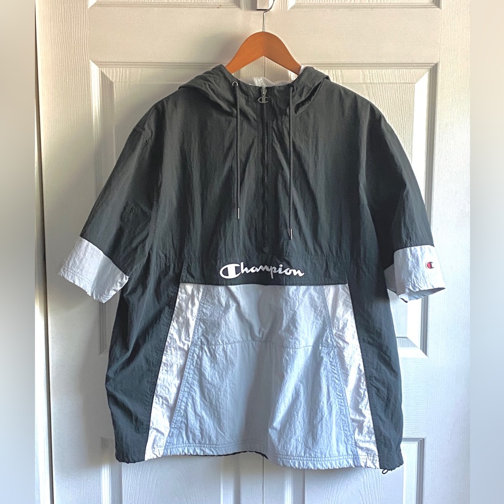 CHAMPION black and silver short sleeve hoodie